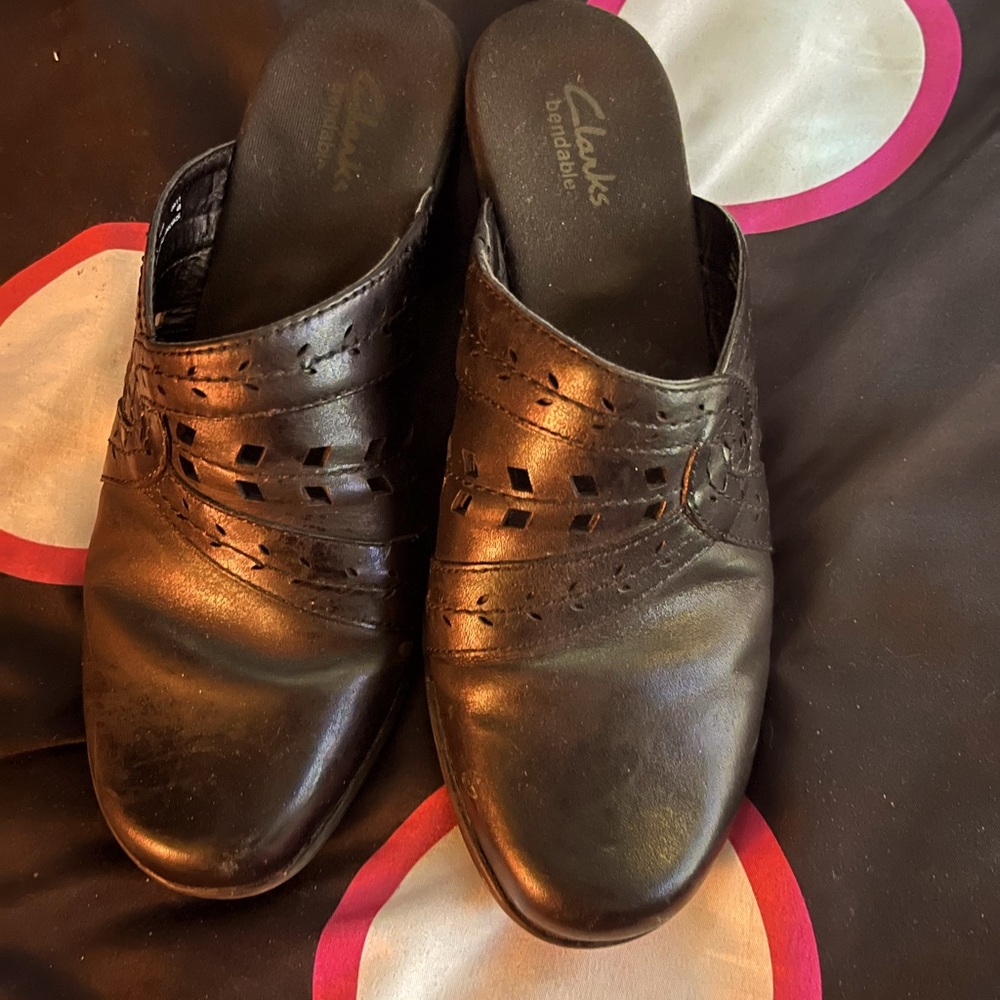 Clarks clogs. Size 8.5. Leather upper.